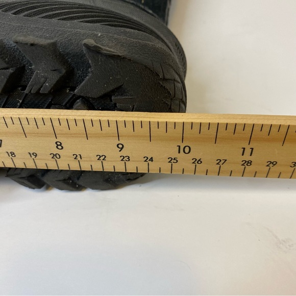 The North Face Boots Waterproof Lined Black & White Youth Size 5 - Picture 14 of 14